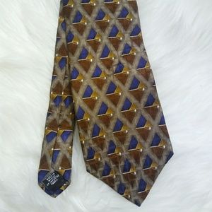 Oscar De La Renta 100% Silk Tie.